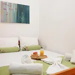 Nikol's Nook Apartament *