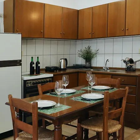 Nikol's Nook Apartament Kawala