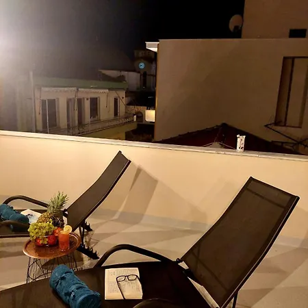 Nikol's Nook Apartament *