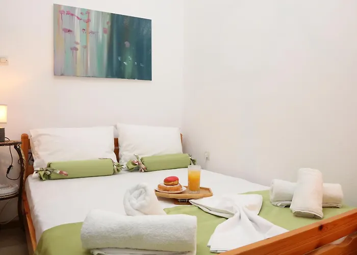 Nikol's Nook Apartament *